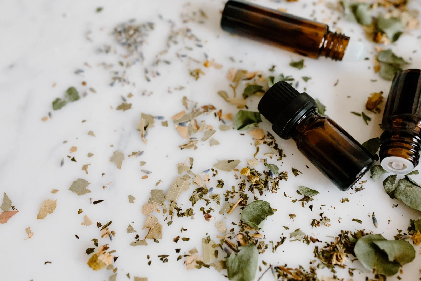 Huiles essentielles pour l'arthrose : les plus efficaces et comment les utiliser