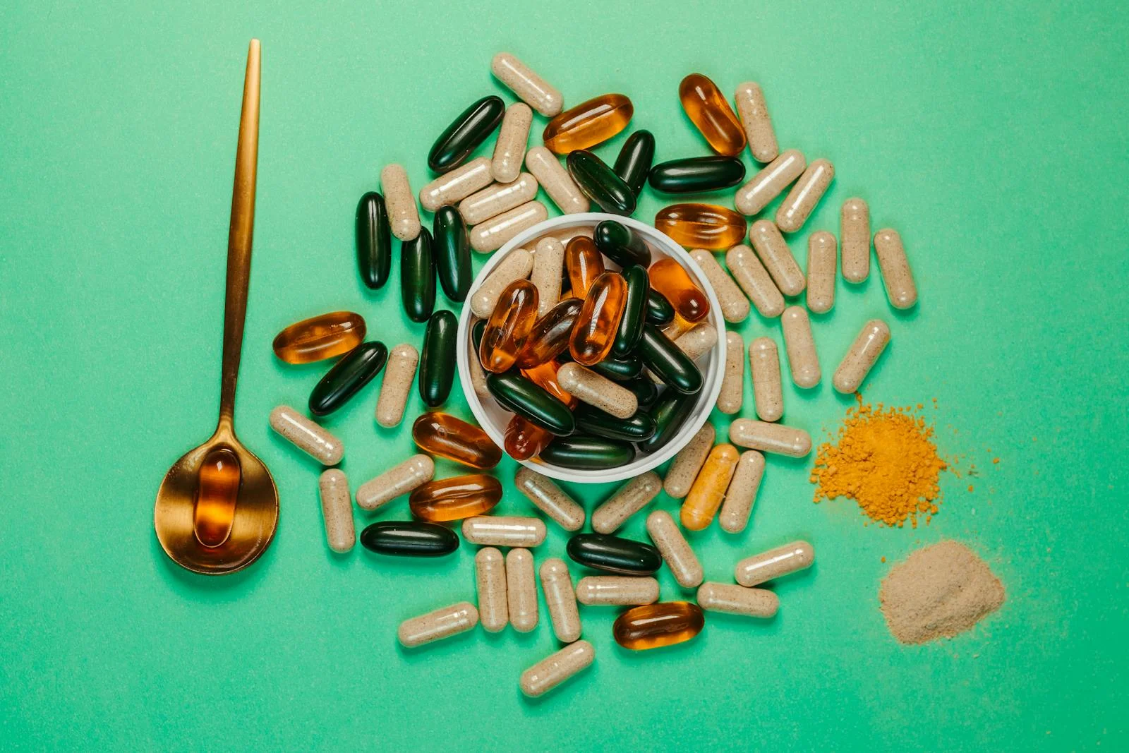 Capsules de compléments naturels pour la santé — vitamine B12 et micronutriments